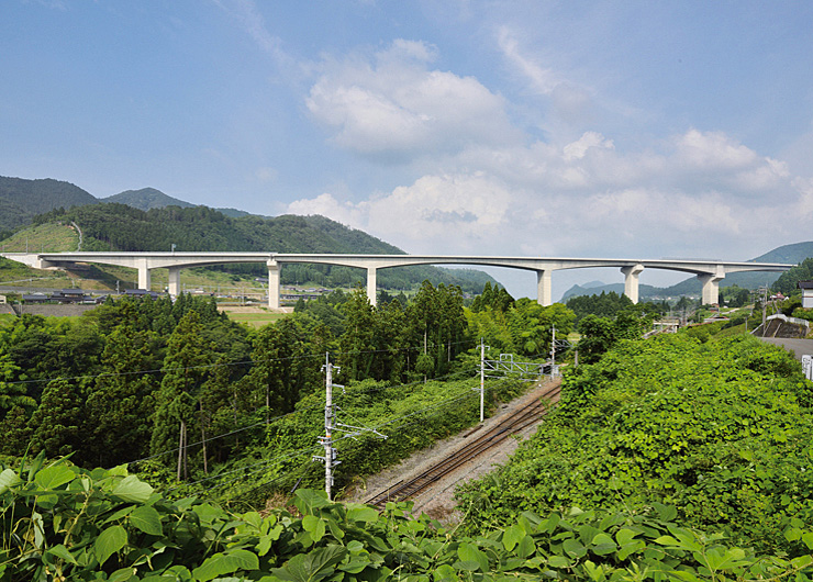 丹波綾部道路 由良川橋梁